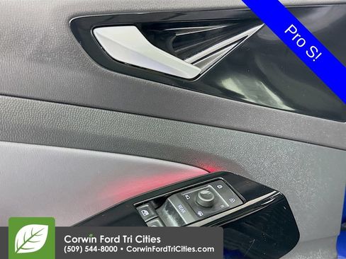 Used 2021 Volkswagen ID.4 Pro S RWD image 18