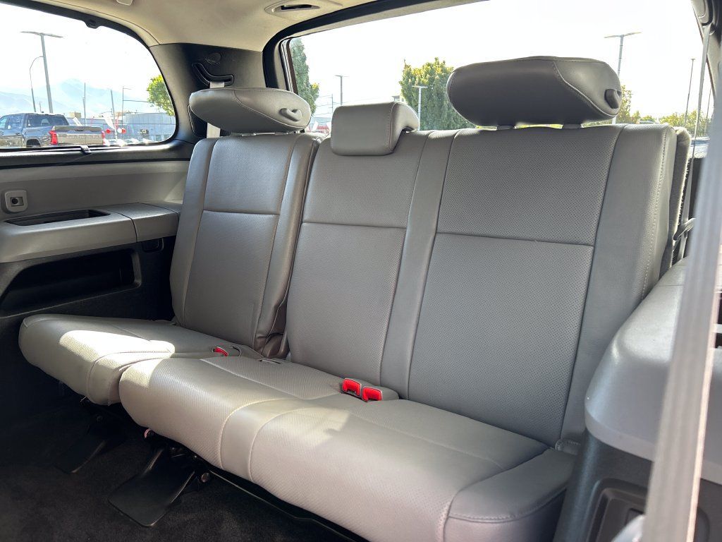 Certified 2016 Toyota Sequoia Platinum AWD/4WD image 34