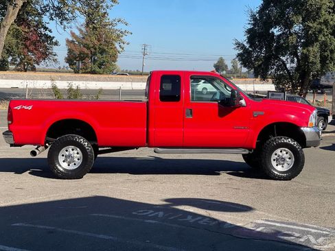 Used 2000 Ford F250 XLT image 10