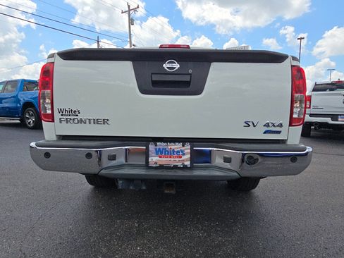 Used 2019 Nissan Frontier SV w/ Value Truck Package AWD/4WD image 9