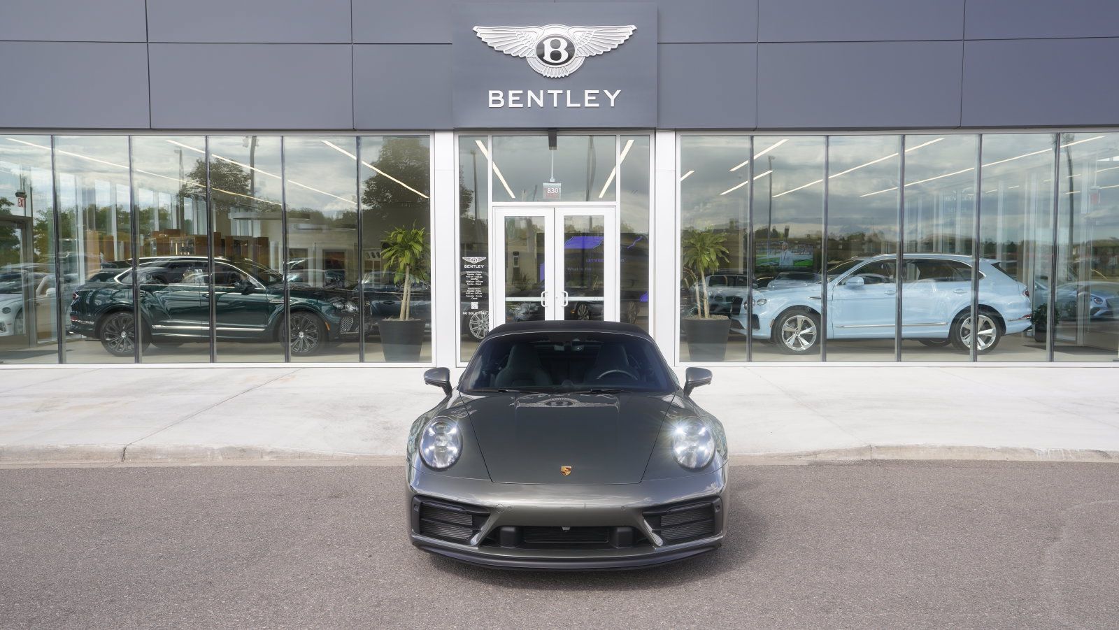 Used 2023 Porsche 911 Carrera GTS RWD image 24