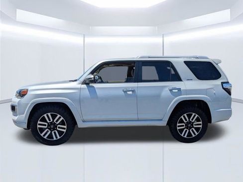 Used 2024 Toyota 4Runner Limited AWD/4WD image 7