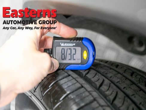 Used 2021 Toyota RAV4 XLE w/ XLE Grade Weather Package AWD/4WD image 30