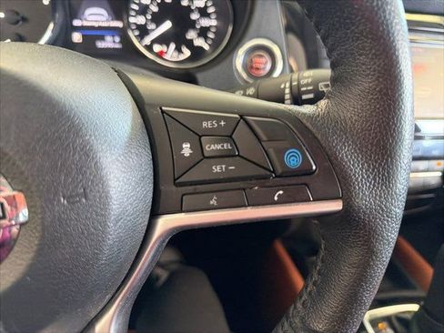 Used 2019 Nissan Rogue SL w/ Premium Package FWD image 18