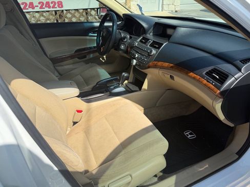 Used 2011 Honda Accord EX image 15