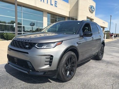 Used 2024 Land Rover Discovery Sport Dynamic SE AWD/4WD image 1