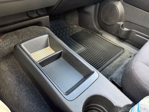 Used 2012 Chevrolet Colorado LT image 13