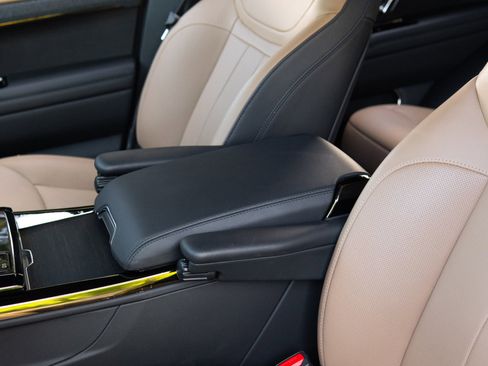 Used 2025 Land Rover Range Rover Sport Dynamic SE AWD/4WD image 43