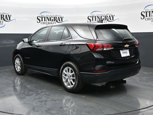 Used 2024 Chevrolet Equinox LS w/ Driver Confidence II Package FWD image 5