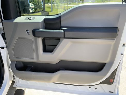 Used 2019 Ford F150 XL w/ Equipment Group 101A Mid AWD/4WD image 38