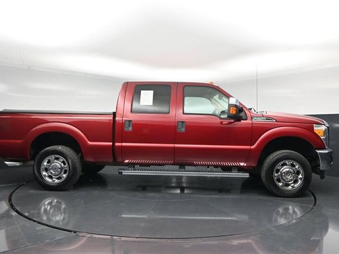 Used 2016 Ford F250 XLT w/ XLT Premium Package AWD/4WD image 4
