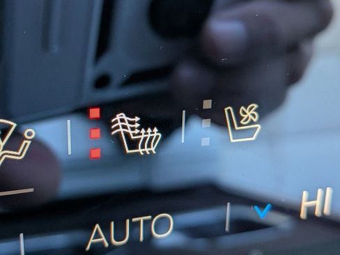 New 2026 GMC Acadia Denali w/ Super Cruise Package image 26