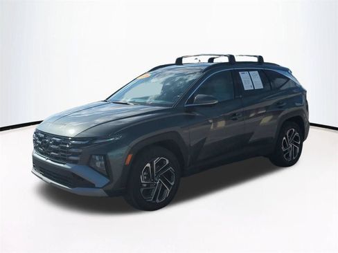 Used 2026 Hyundai Tucson Limited AWD/4WD image 9