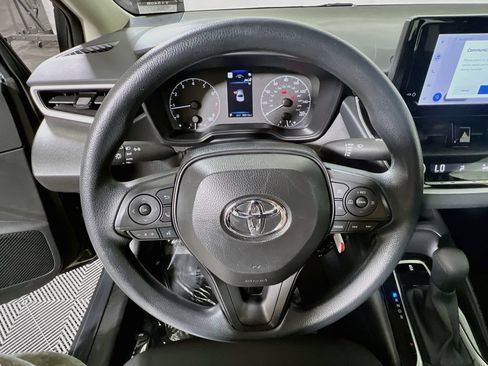 Certified 2025 Toyota Corolla LE FWD image 10