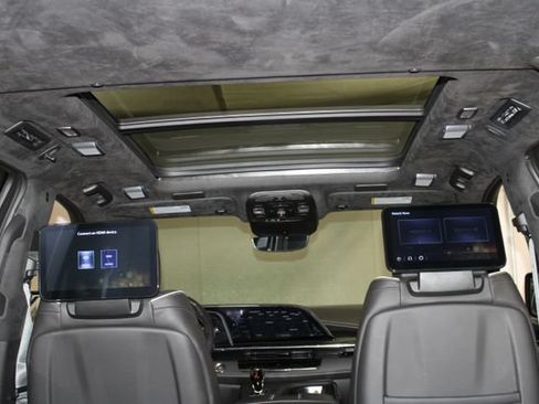 Used 2023 Cadillac Escalade V AWD/4WD image 38