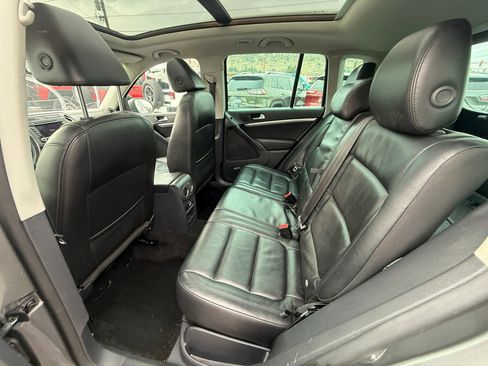 Used 2012 Volkswagen Tiguan S image 15