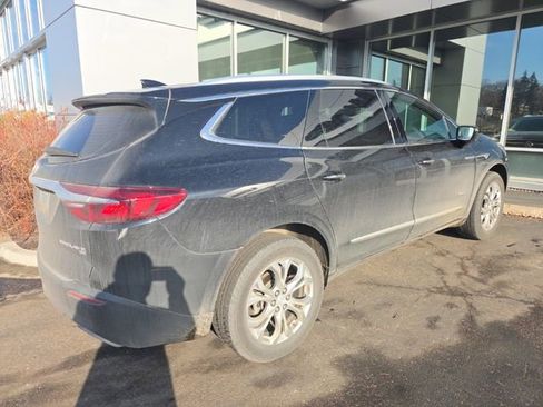 Used 2018 Buick Enclave Avenir w/ Avenir Technology Package image 3