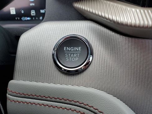 New 2025 Ford Explorer Active w/ Active Comfort Package image 27