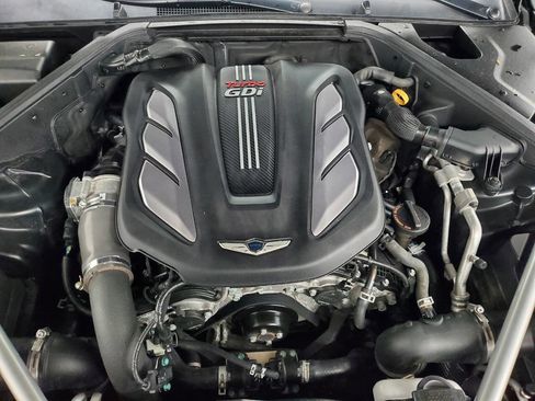 Used 2017 Genesis G90 3.3T Premium image 4