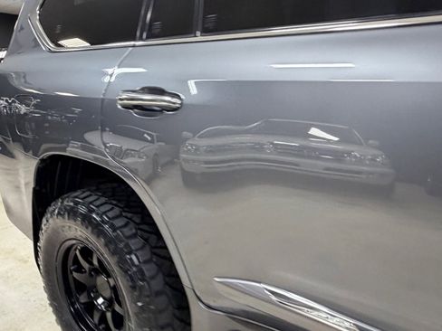 Used 2016 Lexus LX 570 4WD image 21
