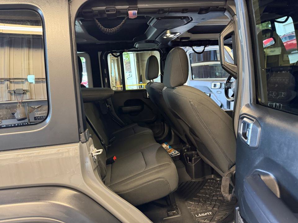 Used 2020 Jeep Wrangler Unlimited Sport AWD/4WD image 33