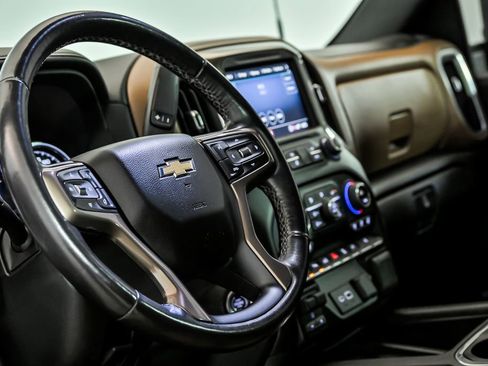 Used 2023 Chevrolet Silverado 3500 High Country image 16