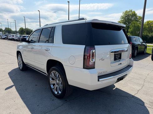 Used 2015 GMC Yukon Denali w/ Premium Package AWD/4WD image 5