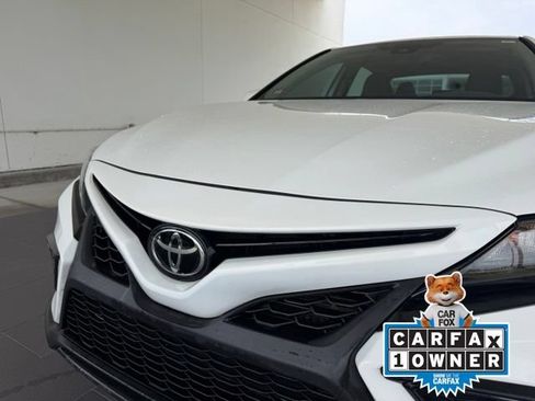 Used 2024 Toyota Camry SE FWD image 2