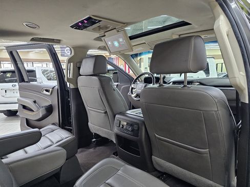Used 2019 GMC Yukon XL Denali w/ Open Road Package image 24
