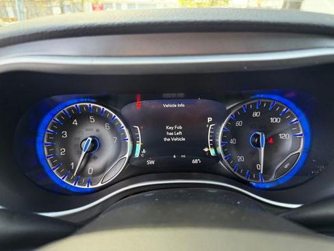 New 2026 Chrysler Pacifica Select FWD image 20