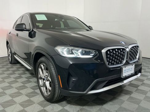 Certified 2023 BMW X4 xDrive30i w/ Convenience Package image 4