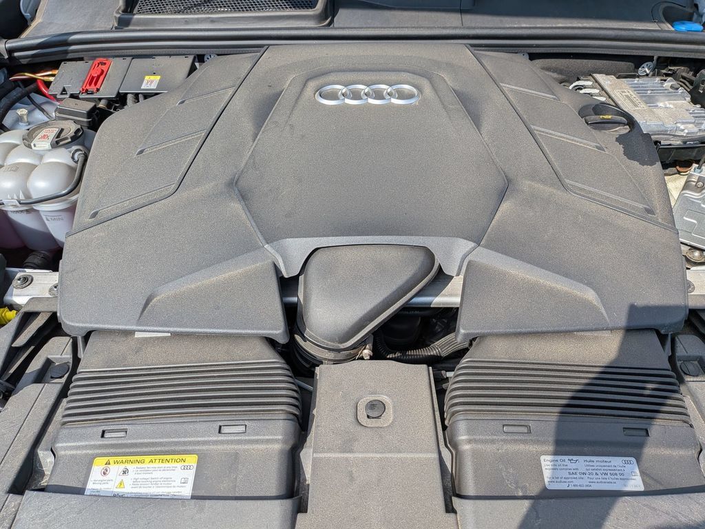 Used 2024 Audi Q8 Premium AWD/4WD image 35