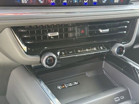 New 2026 Chevrolet Suburban Z71 w/ Comfort Package image 10