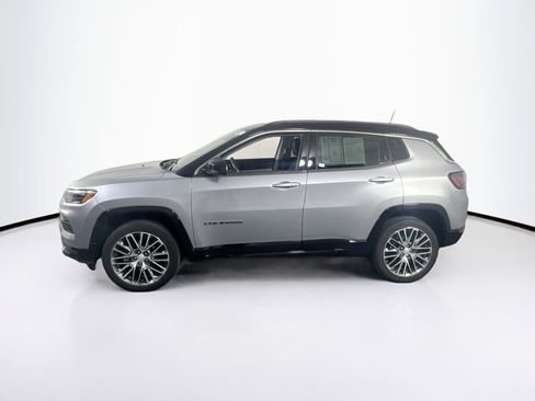 Used 2022 Jeep Compass Limited w/ Elite Group AWD/4WD image 8