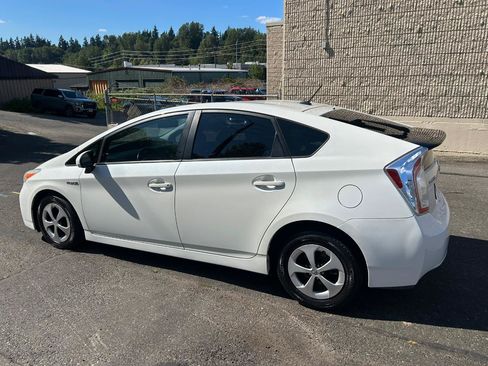 Used 2013 Toyota Prius Four FWD image 7