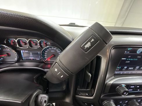Used 2018 Chevrolet Silverado 1500 LT w/ All Star Edition AWD/4WD image 17