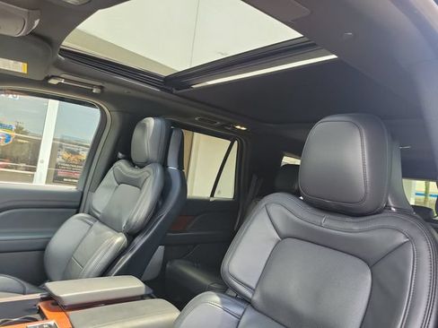 Used 2024 Lincoln Navigator L Reserve AWD/4WD image 6
