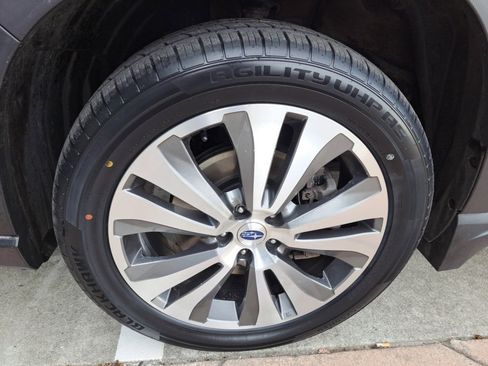 Used 2019 Subaru Ascent Limited image 26