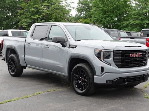 Used 2024 GMC Sierra 1500 Elevation AWD/4WD image 5