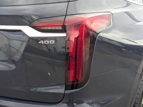 Used 2025 Cadillac XT6 Premium Luxury image 13