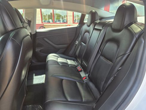 Used 2020 Tesla Model 3 Long Range AWD/4WD image 12