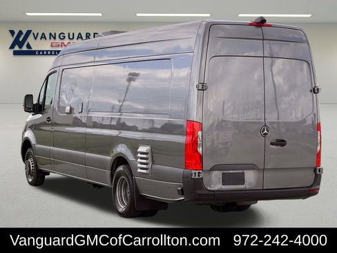 Used 2021 Mercedes-Benz Sprinter 4500 image 7
