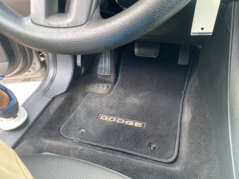Used 2013 Dodge Avenger SE FWD image 35