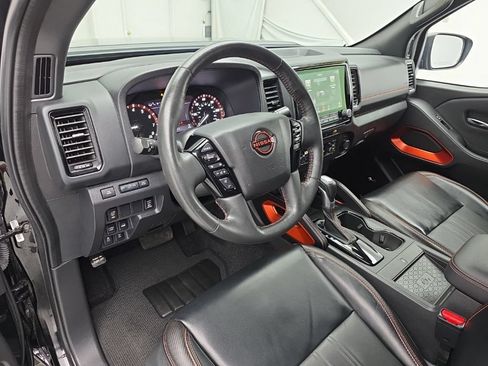 Used 2023 Nissan Frontier PRO-4X w/ Pro-4X Premium Package AWD/4WD image 11
