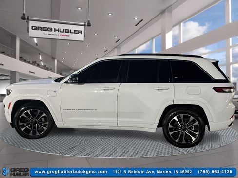 Used 2024 Jeep Grand Cherokee Overland w/ Luxury Tech Group IV image 8