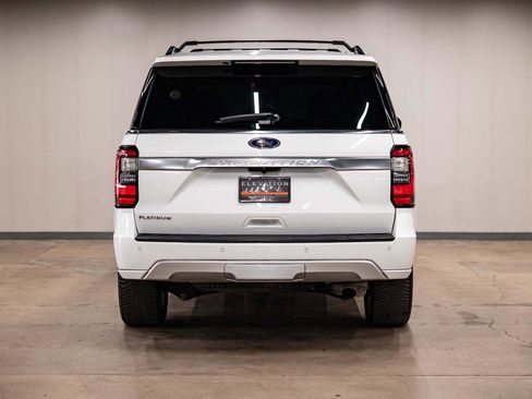 Used 2021 Ford Expedition Platinum image 3