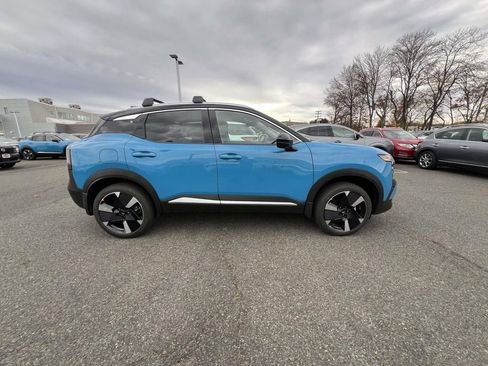 New 2026 Nissan Kicks SR w/ Illumination Package AWD/4WD image 6