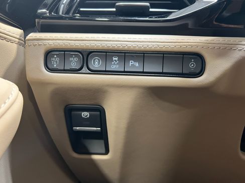 Used 2026 Acura MDX SH-AWD w/ Advance Package image 17