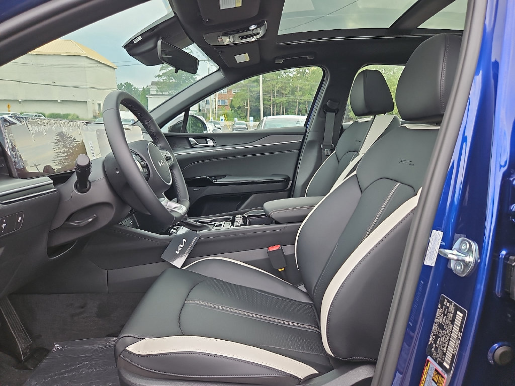 New 2026 Kia K5 GT-Line w/ GT-Line Premium Package FWD image 8