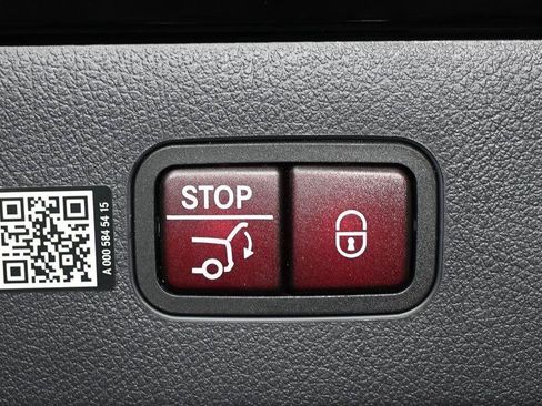 Certified 2024 Mercedes-Benz EQS AMG 4MATIC image 31